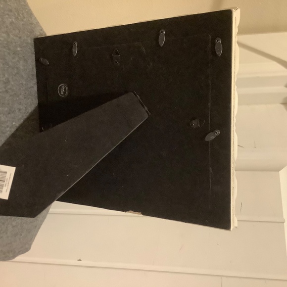 Frame w Tigger Loungefly backpack re-release photo - Picture 4 of 5